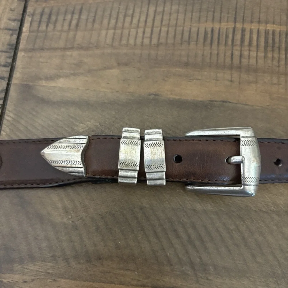 VTG 90s Brown Top Grain Oil Tan Leather Golf Sports Belt Silver Club Oval Sz 44